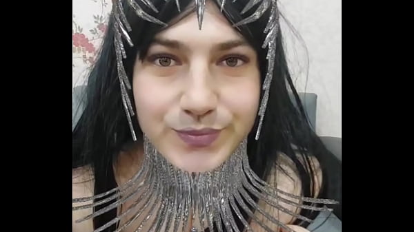 Image Sultry Metal Princess: Shimmering Style for the Bold