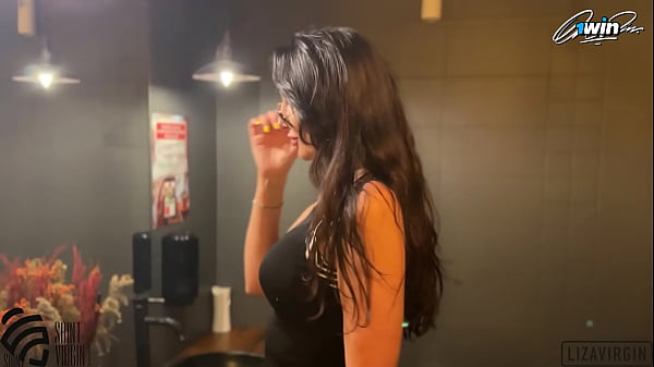 Image met a beauty in a restaurant and fucked her