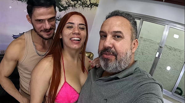 Image Isa Sampaio por tr&aacute_s das c&acirc_meras na Mans&atilde_o do Ted