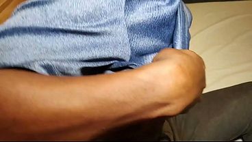 Image PORNSTAR BRASIL - BLACK XXL COCK HANDJOB & CUMSHOT