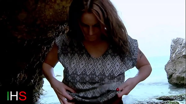 Image Beautiful fuck with anal by the sea