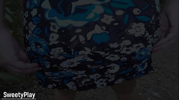 Image Destroyed asshole MILF pissing outdoors
