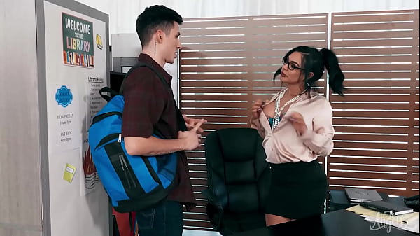 Image Seductive Librarian Eva Maxim Guides Cute Colllege Student Towards Her Cock - TRANS ANGELS
