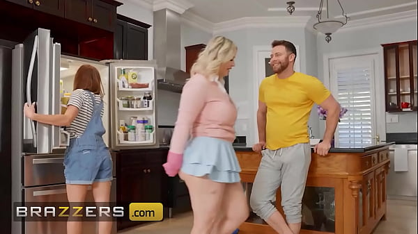 Image Sexy Cleaning Lady Jenna Starr Uses Her Amazing Curves To Lure Seth To Fuck Her - BRAZZERS
