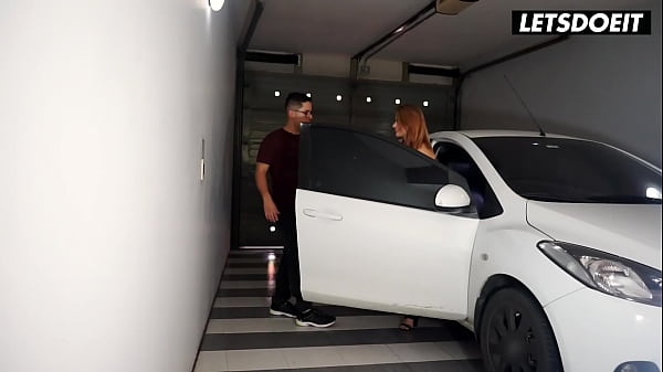 Image Hot MILF Amelia Red Has No Money And Pays Mechanic With Her Juicy Pussy - LATINA MILF