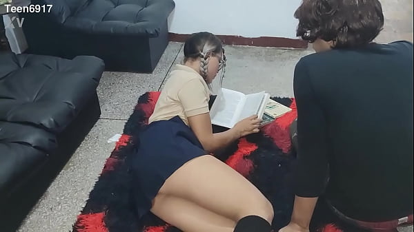 Image Jovencita De 19 A&ntilde_os del Colegio Vino a Estudiar Pero Se Fue Bien Follada Real