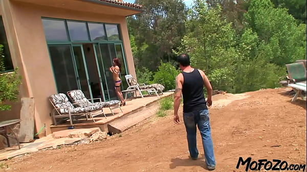 Image MOFOZO.com - Amateur Is Getting Fucked While Her Husband Is Watching!