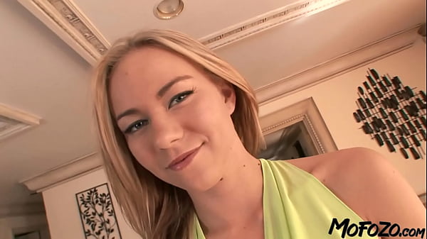 Image MOFOZO.com - Real Amateur Homemade Sex Video With A Young College Student