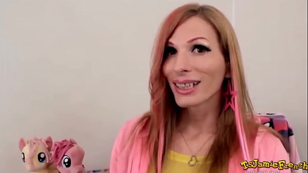 Image Cute Tgirl Jamie Kelly In Anal Playing With Giant Dildo!