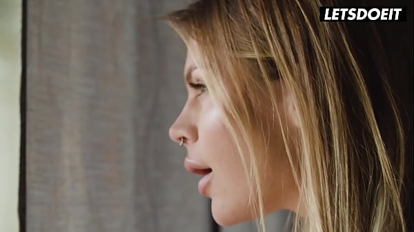 Image Lesbian Neighbors Sabrisse, Stacy Cruz and Zlata Shine Indulge In Steamy Threesome - A GIRL KNOWS