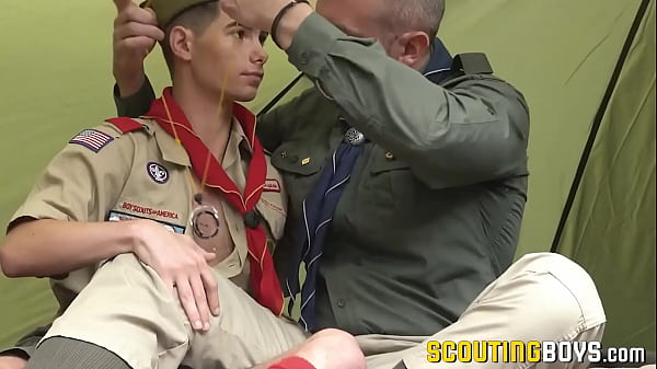 Image Horny Maxweel gropes scout Hernandez and bangs him