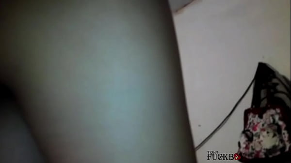 Image prueba de amor, ANAL DOLOROSO: Quiso que su primera vez fuera inolvidable y se la cogen hasta de cabeza por el hoyo equivocado.