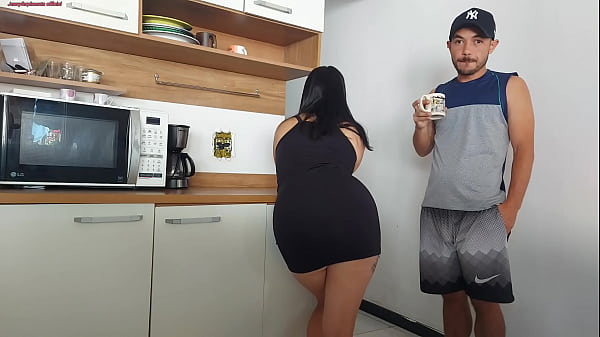 Image sexo arriscado, meu marido no banho e eu transando com amigo dele, quase fomos pego.