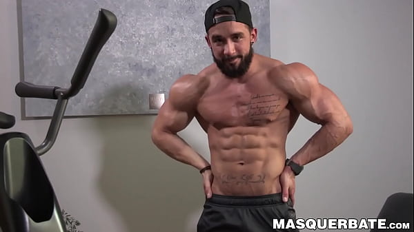 Image Bearded guy Zack Lemec shows off his muscles during jerk off