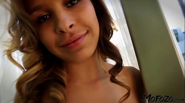 Image MOFOZO.com - Young Latina In Her First Sex Video
