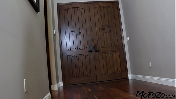 Image MOFOZO.com - Real Amateur Homemade Sex Video With A Busty MILF