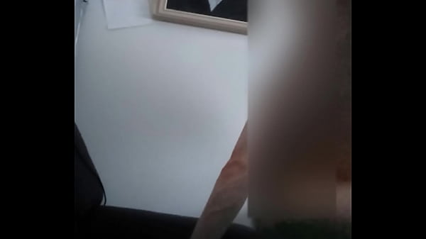 Image Stretching ass duct tape