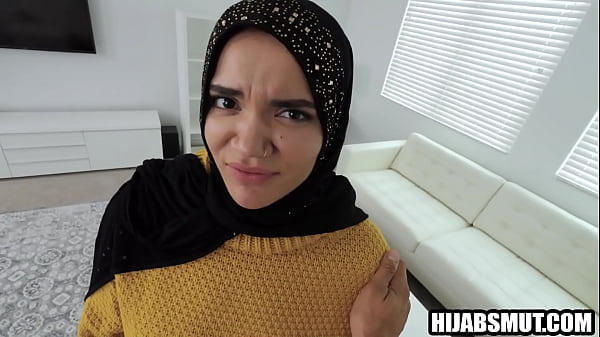 Image Muslim step sister sucks step brother's cock for money