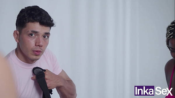 Image Traiciono a mi hermanastro cuando sale a trabajar y me follo a su novia Ebony culona latina.