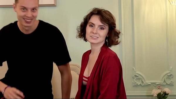 Image Exclusive Interview: Celebs Reveal Top Bedroom Moves