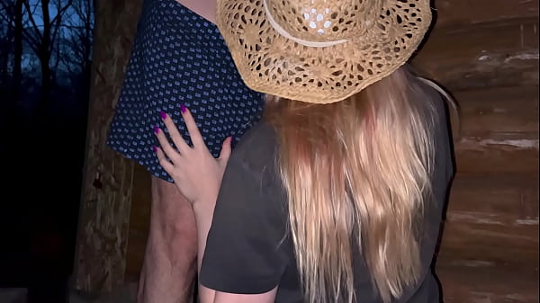 Image Public sex at the barn with a pregnant stranger