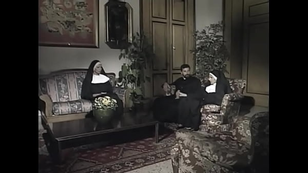 Image TENTA&Ccedil_&Atilde_O SEXUAL: Padre e suas Novi&ccedil_as