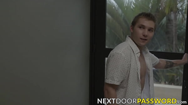 Image Sweet jock got his asshole finger banged before barebacking