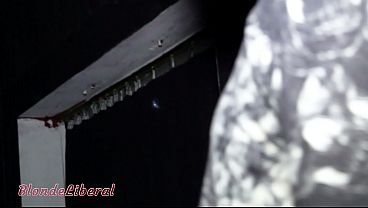 Image Gangbang em cine porno, no centro de S&acirc_o Paulo - Parte 1-3 - tomando porra na boca de varios machos - Trailer-c
