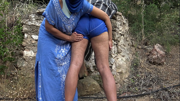 Image milf muslim prostitute has public sex with bisexual boy in Algeria