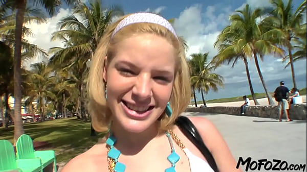 Image MOFOZO.com - 18 Year Old Model Is Convinced To Have Sex On Camera