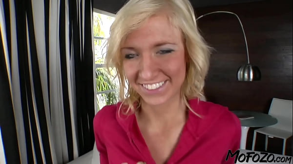Image MOFOZO.com - 18 Year Old Blonde From Florida In Her First Sex Video