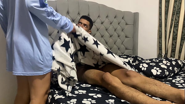 Image Mi hermanastra no aguant&oacute_ las ganas de follar y decidi&oacute_ hacerlo conmigo