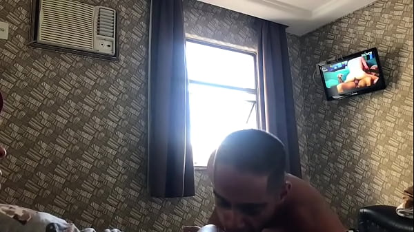 Image Goiano dotado e cheio de tesao me comeu de quatro e meteu at&eacute_ o talo, depois chupei o cu dele e meti tambem