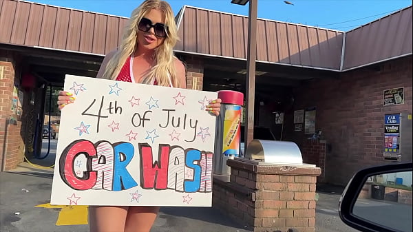 Image 4th of July Car wash with PAWG Paris Banks