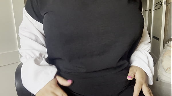 Image Friend's Moroccan wife asks him to jerk off to her