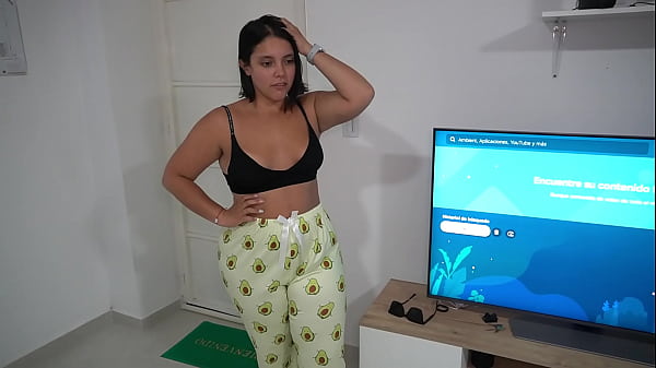 Image Madrastra MILF dice &quot_hijastro solo vamos a ver una pelicula&quot_ - Thepaug
