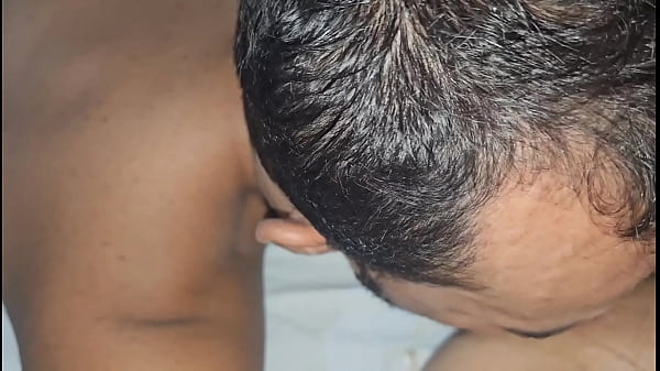 Image Vinni o mais gostoso das baladas sendo enrabado com dois machos depois de um dia de praia - COMPLETO NO SHEER