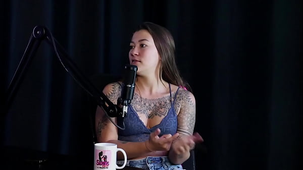 Image Tem um namorado que topa tudo pra gravar porn&ocirc_, gosta do swing e foi convidada a entrar na cria&ccedil_&atilde_o - Flor de Damiana (SHEER/RED)
