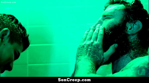 Image Stepson and Stepdad Taking a Cool Shower Together - Soncreep