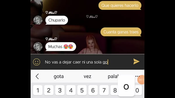 Image Flor les env&iacute_a saludos a sus exs mientras falla con su negro favorito