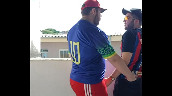 Image Urs&atilde_o maloka comendo branquinho tatuado na laje (COMPLETO NO RED)