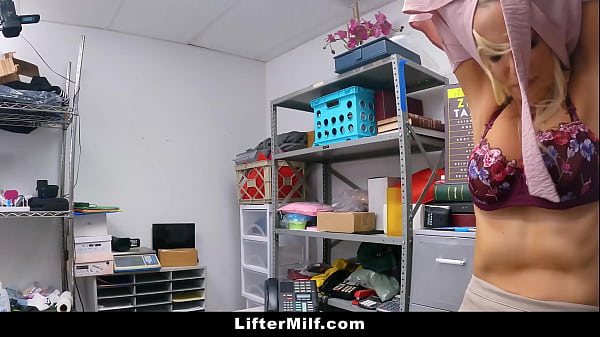 Image Shoplifting Sophia West Claims to Be a Good Wife Who only Wanted to Look Beautiful for Her Husband - Liftermilf