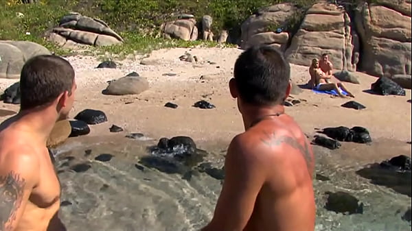 Image BEACH GANGBANG WITH ANALHOLE DRILLING