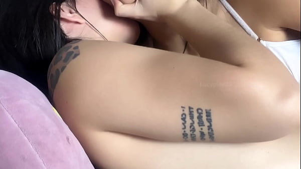Image ROMMIES LESBIANAS CACHONDAS HACIENDO EL AMOR