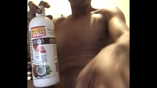 Image Mi pene esta caliente y quiere sacar leche