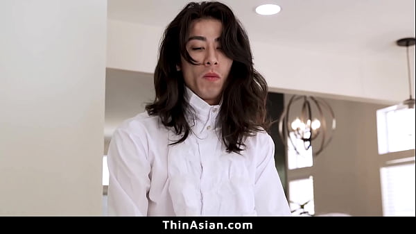 Image Asian Teen Is Eager to Ride an Big Cock - Thinasian