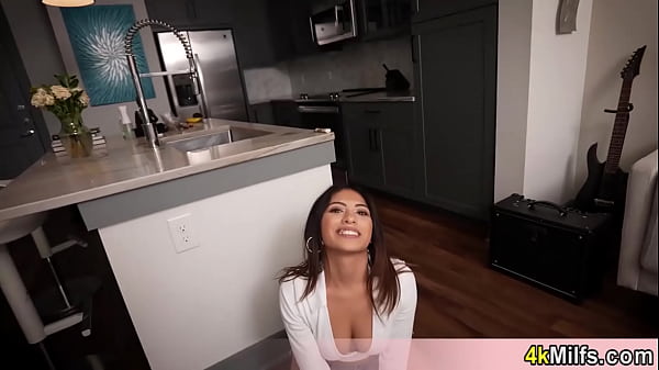Image Beautiful latina stepmom is too sexy and too horny to resist so today I will taboo fuck her