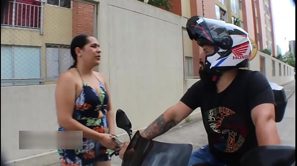 Image Perra desconocida no tiene dinero me paga el transporte con una gran follada - Porno En Espa&ntilde_ol