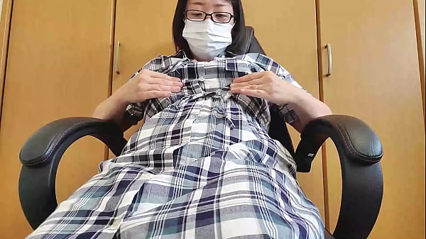 Image A married woman masturbates with a dildo：The full video is&rarr_https://www.xvideos.red/channels/aika-frau
