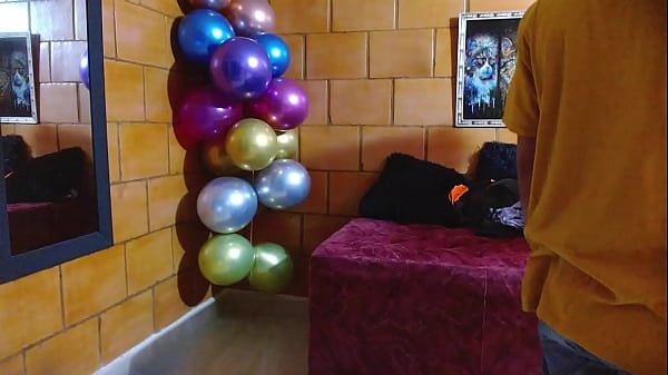 Image Mi amigo por curioso se lleva una rica follada